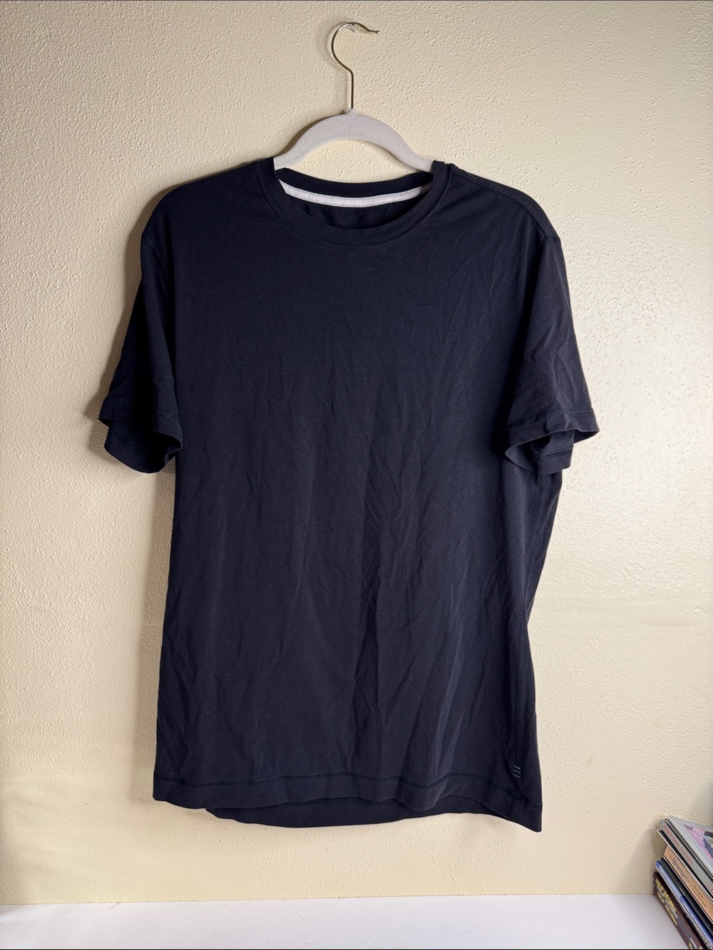 lululemon athletica Men's Short Sleeve Crew in Charcoal black